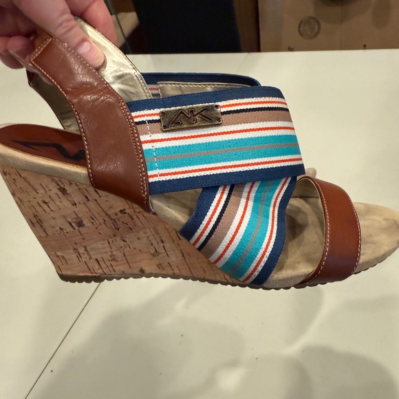 Anne Klein Summer Sandals - Picture 4 of 5